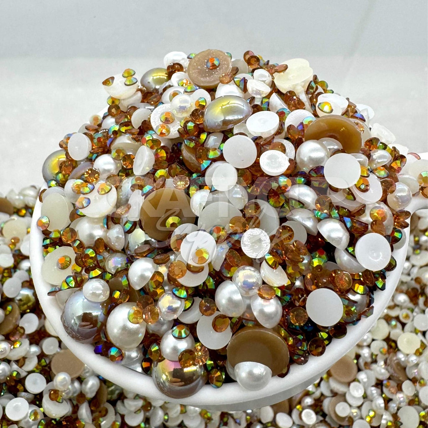 the little Isla co glitters pearls