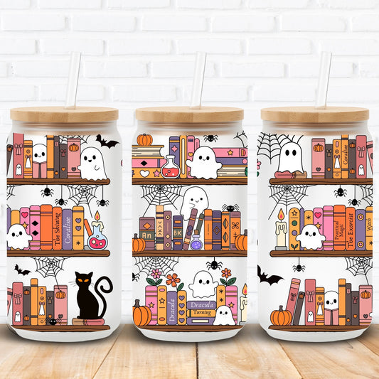 Pastel Halloween bookshelf Libbey can wrap for 16oz and 20oz glass cans. Features cute ghosts, pumpkins, black cats, potion bottles, candles, and spooky books like Dracula, The Shining, and Coraline. Perfect for book lovers and Halloween fans. Designed for sublimation and UV DTF, ideal for autumn and spooky season drinkware.